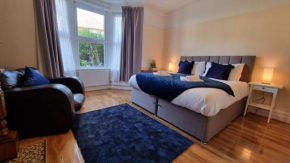 Brynland Apartment by Cliftonvalley Apartments